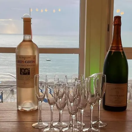 Le Poseidon, Exceptionnel Face A La Avec Spa, Terrasse, 4 Un Vrai Coup De Coeur * Fécamp