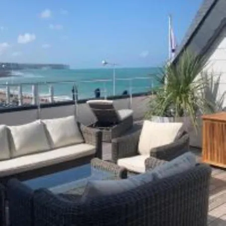 Le Poseidon, Exceptionnel Face A La Avec Spa, Terrasse, 4 Un Vrai Coup De Coeur フェカン