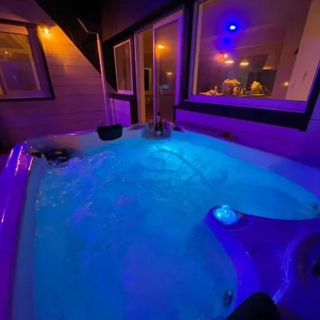 Le Poseidon, Exceptionnel Face A La Avec Spa, Terrasse, 4 Un Vrai Coup De Coeur *