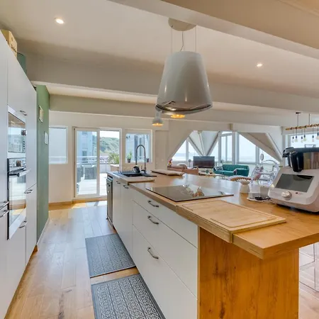 Le Poseidon, Exceptionnel Face A La Avec Spa, Terrasse, 4 Un Vrai Coup De Coeur *