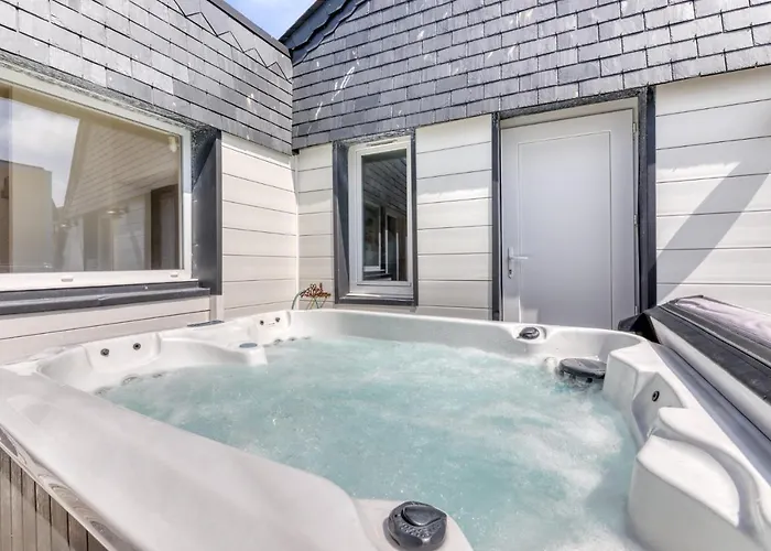 Le Poseidon - Exceptionnel Face A La Avec Spa, Terrasse, 4 Apartment *